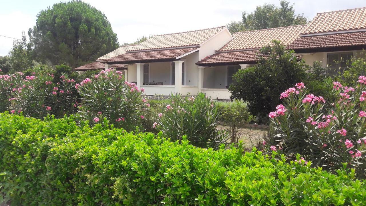 Lemontree Apartments Kassiopi Exterior foto